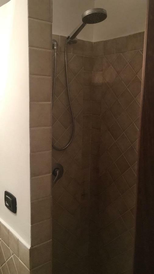 Flores Apartment باري المظهر الخارجي الصورة